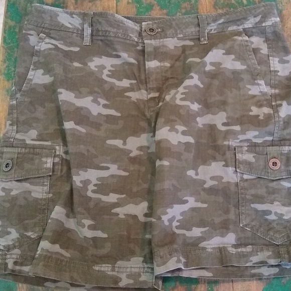 Eddie Bauer Pants - EDDIE BAUER, Women’s Shorts, Mid-Rise, Everyday